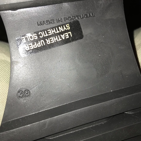 Bootlegger Black Leather Leather Elastic Chelsea Booties - Picture 4 of 7